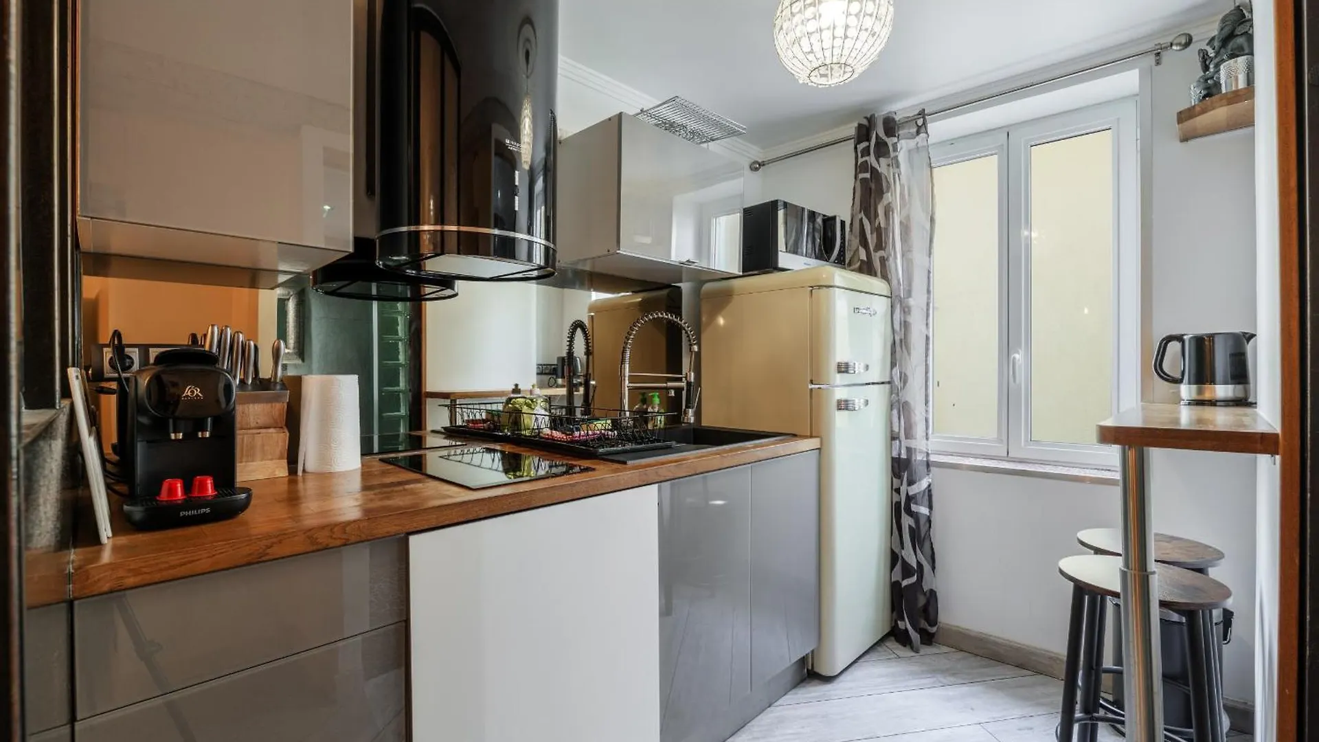 Apartment Coquet Studio Place Du Pin Nice
