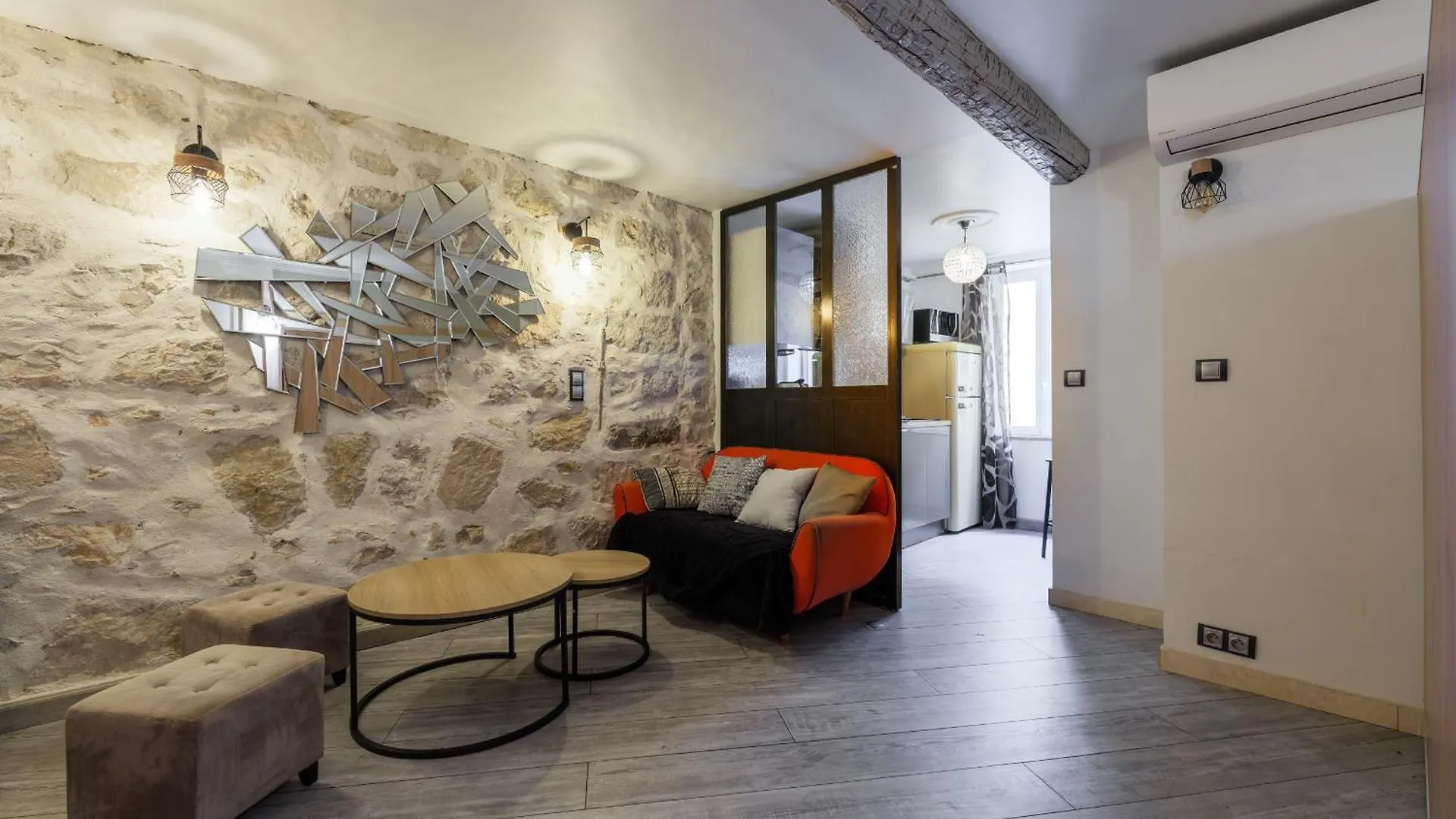 Apartment Coquet Studio Place Du Pin Nice France