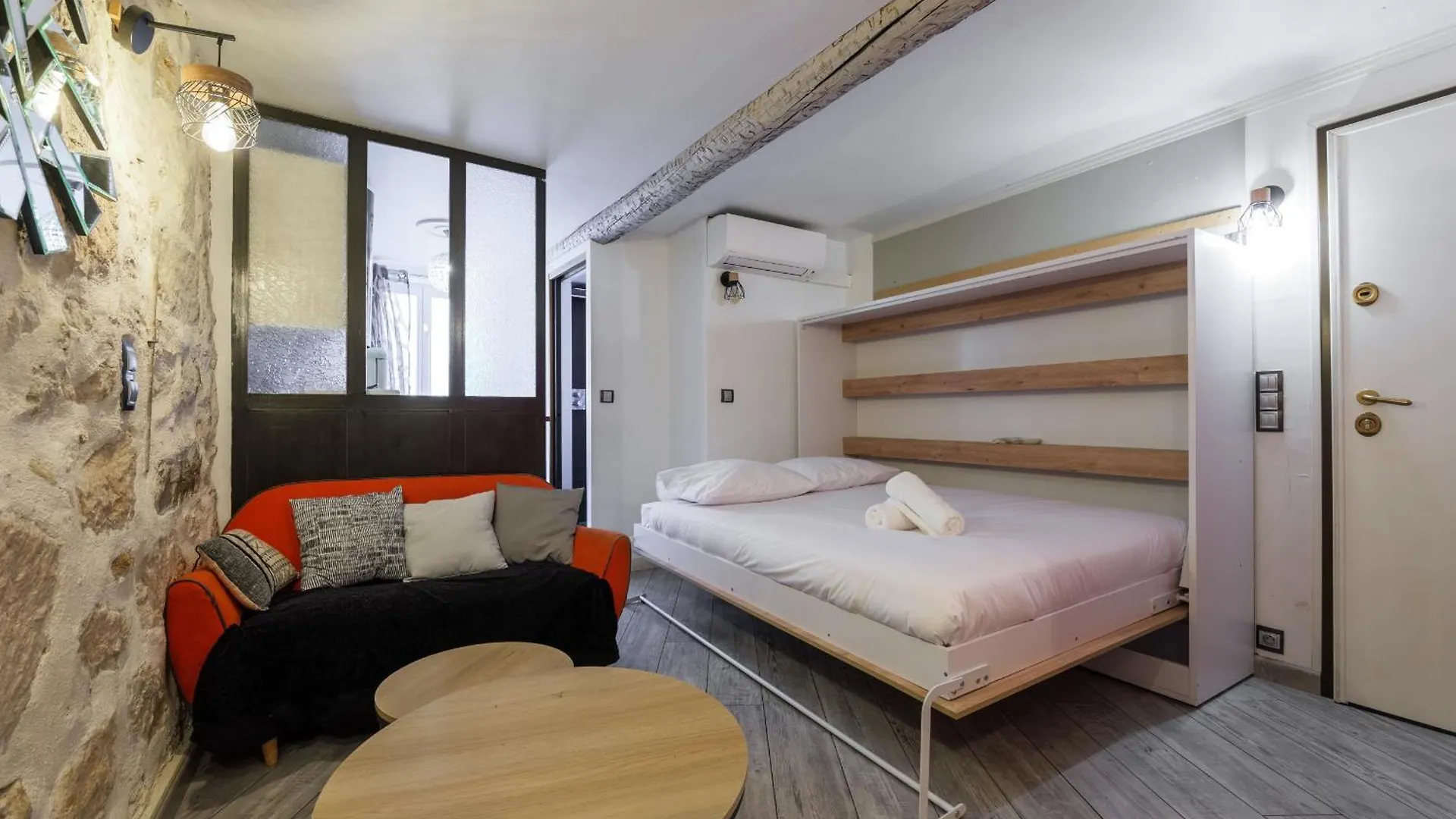 Coquet Studio Place Du Pin Nizza 0*,  Francia