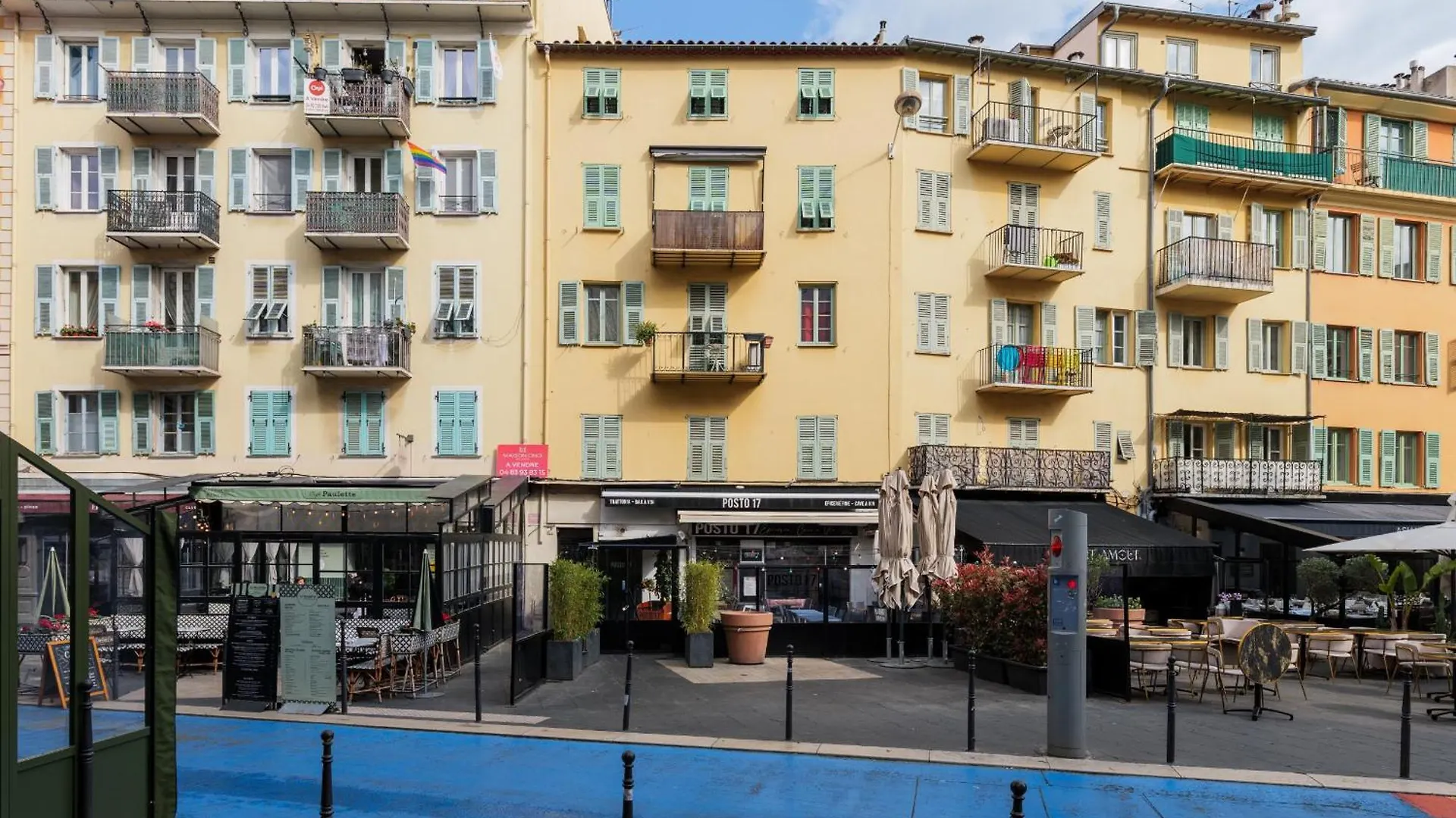 Coquet Studio Place Du Pin Nizza Francia
